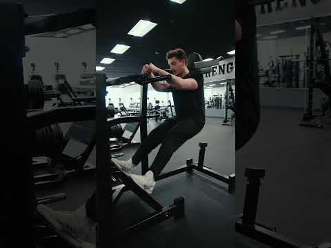 Pendulum Squat